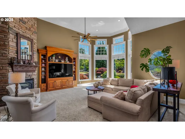 $2,260,000 | 4075 Northwest Camala Drive, Albany, OR 97321