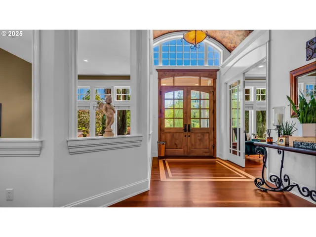 $2,260,000 | 4075 Northwest Camala Drive, Albany, OR 97321