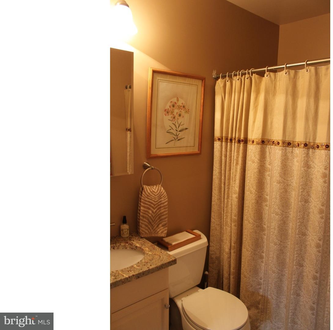 3173 Oak Road Huntingdon Valley, PA 19006 - Photo 11 of 14 Bathroom