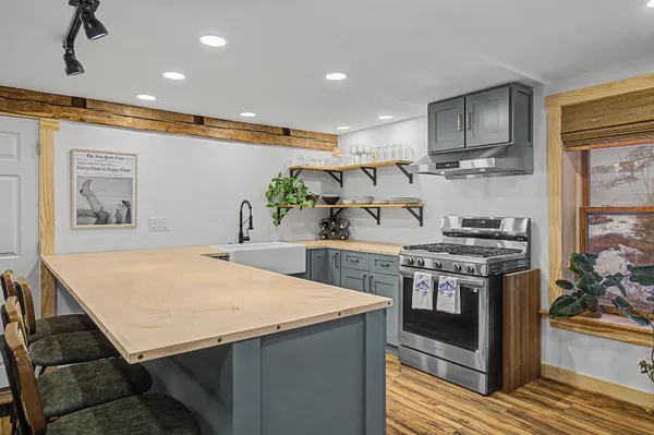 $450,000 | 86 Stowe Street, Waterbury, VT 05676