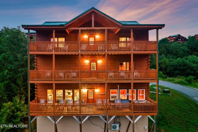 $1,699,999 | 2303 Boulder Way, Sevierville, TN 37862