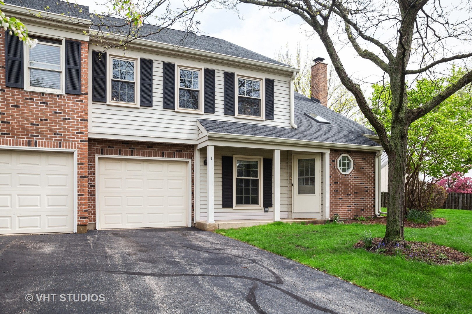 9 Bright Ridge Drive Schaumburg, IL 60194 - Photo 1 of 14