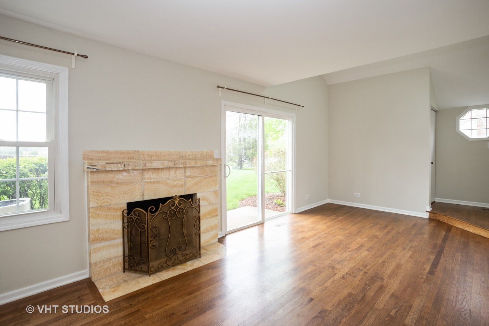 9 Bright Ridge Drive Schaumburg, IL 60194 - Photo 2 of 14