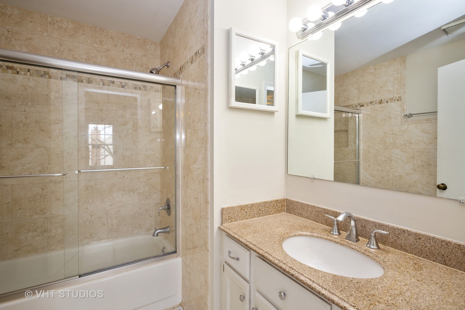 9 Bright Ridge Drive Schaumburg, IL 60194 - Photo 11 of 14