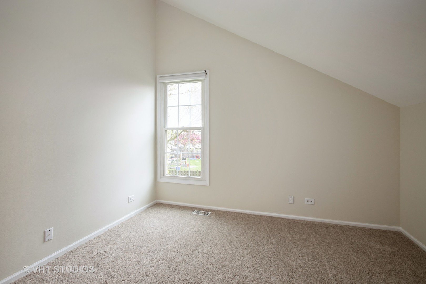 9 Bright Ridge Drive Schaumburg, IL 60194 - Photo 12 of 14