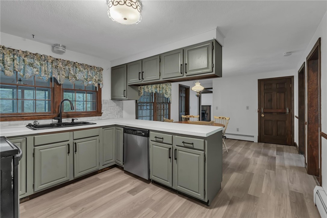 381 Woonsocket Hill Road North Smithfield, RI 02896 - Photo 6 of 46 Gallery Image 6
