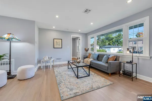 $689,000 | 1 Crestwood Lane, Clark, NJ 07066