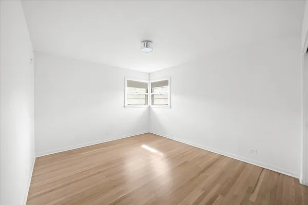 $489,000 | 7012 North Kenton Avenue, Lincolnwood, IL 60712