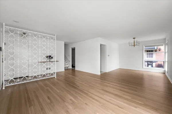 $489,000 | 7012 North Kenton Avenue, Lincolnwood, IL 60712