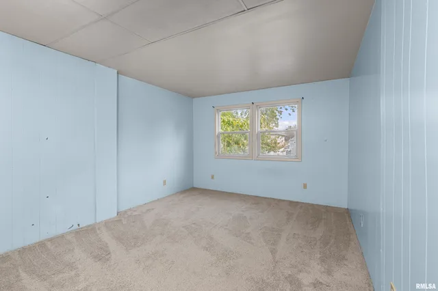 $99,900 | 158 5th Street, Silvis, IL 61282