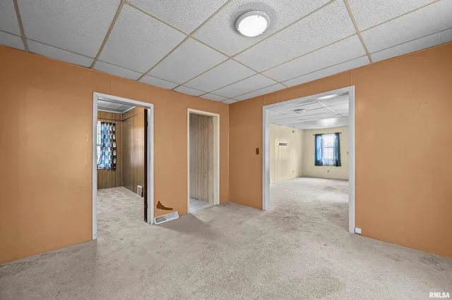 $99,900 | 158 5th Street, Silvis, IL 61282