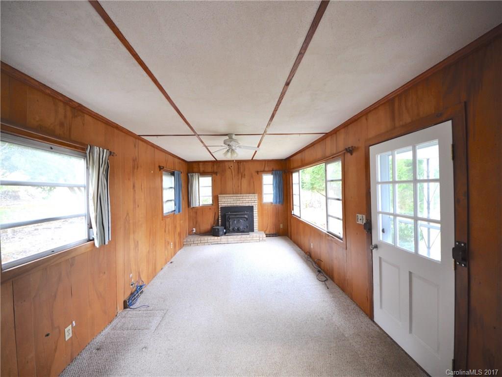 201 Sam King Road Hendersonville, NC 28739 - Photo 3 of 12 Gallery Image 3
