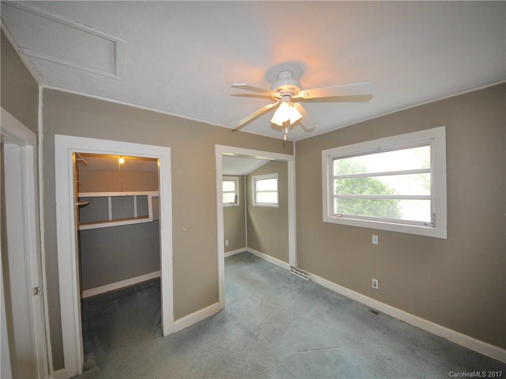 201 Sam King Road Hendersonville, NC 28739 - Photo 6 of 12 Gallery Image 6