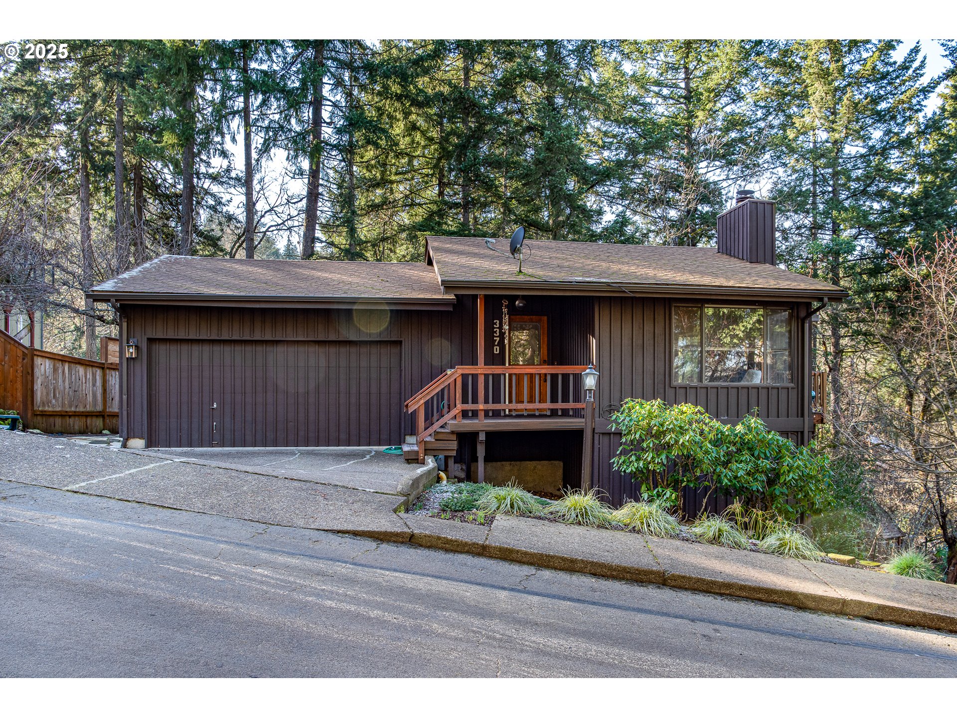 3370 Videra Drive Eugene, OR 97405 - Photo 2 of 43