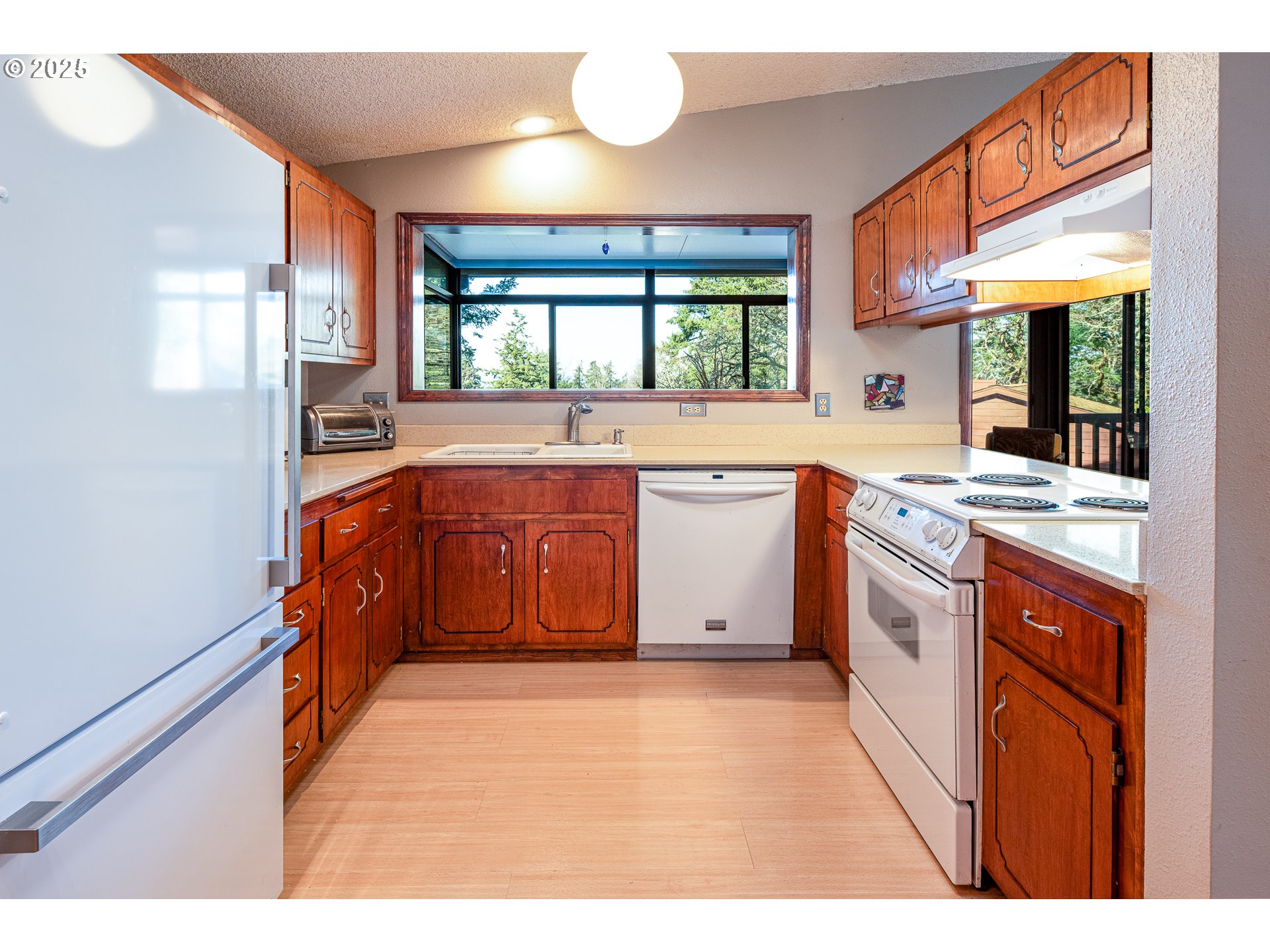 3370 Videra Drive Eugene, OR 97405 - Photo 21 of 43