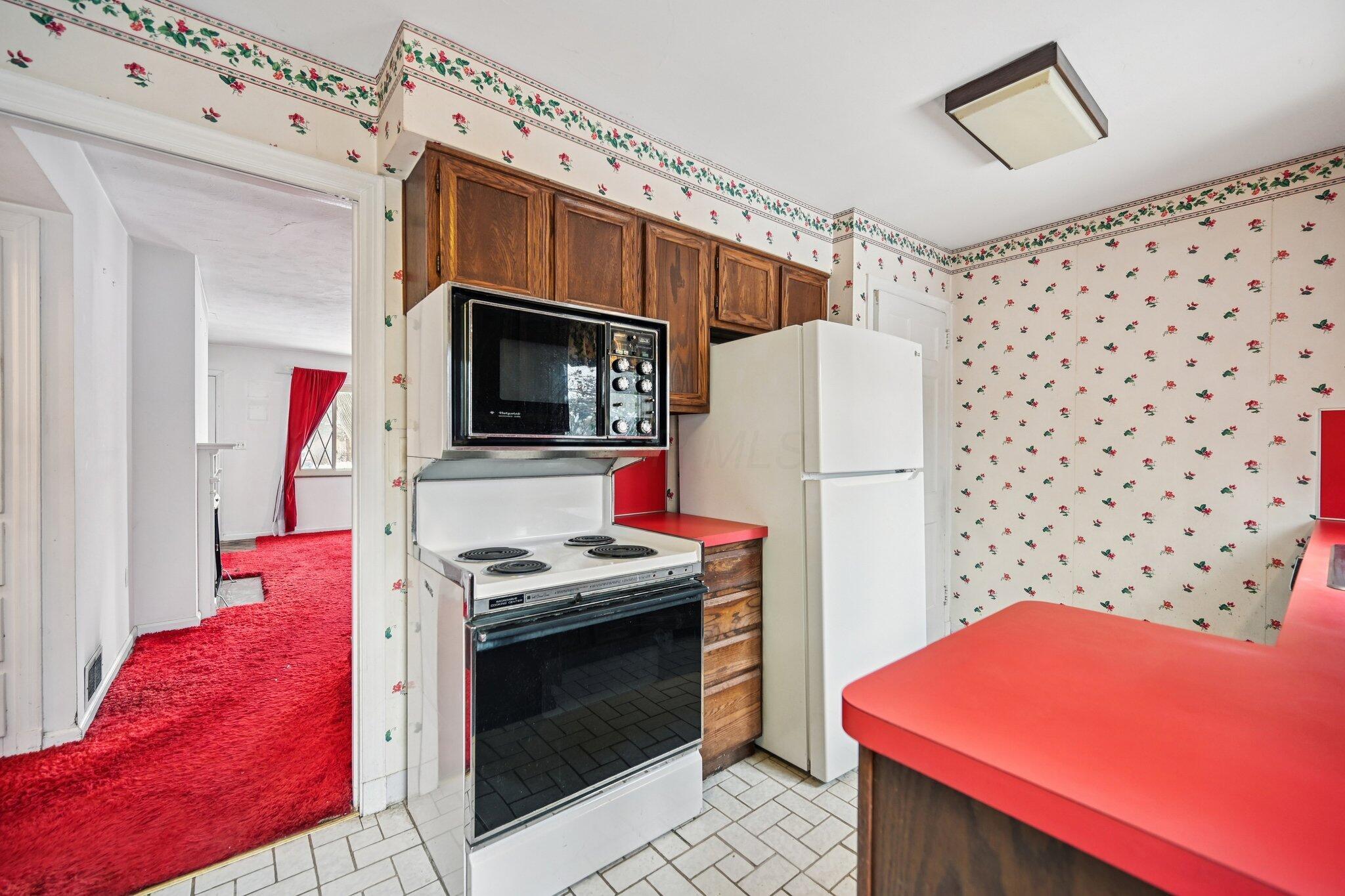 2018 Inchcliff Road Columbus, OH 43221 - Photo 8 of 33 Kitchen