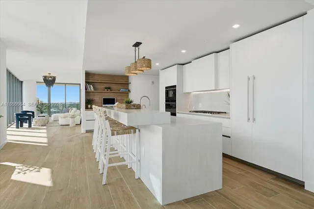 $4,598,000 | 900 North Ocean Boulevard, Unit 801, Pompano Beach, FL 33062