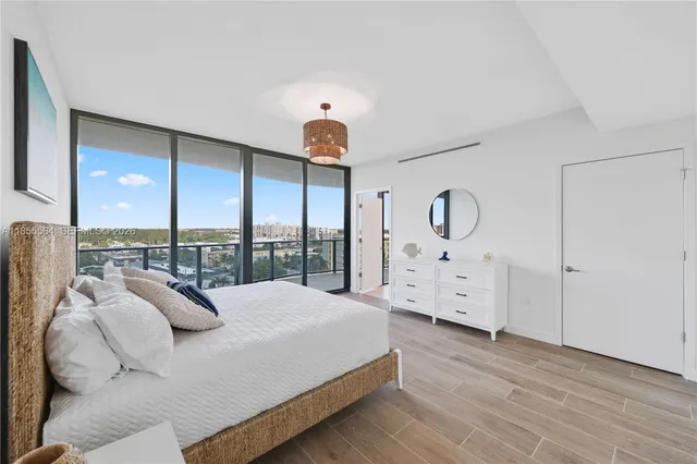 $4,598,000 | 900 North Ocean Boulevard, Unit 801, Pompano Beach, FL 33062