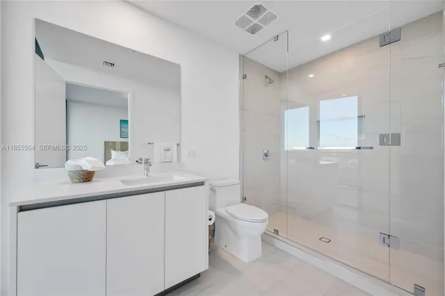 $4,598,000 | 900 North Ocean Boulevard, Unit 801, Pompano Beach, FL 33062