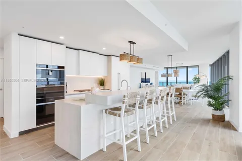 $4,598,000 | 900 North Ocean Boulevard, Unit 801, Pompano Beach, FL 33062