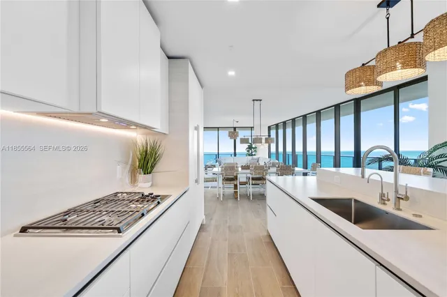 $4,598,000 | 900 North Ocean Boulevard, Unit 801, Pompano Beach, FL 33062