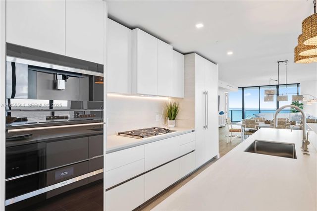 $4,598,000 | 900 North Ocean Boulevard, Unit 801, Pompano Beach, FL 33062