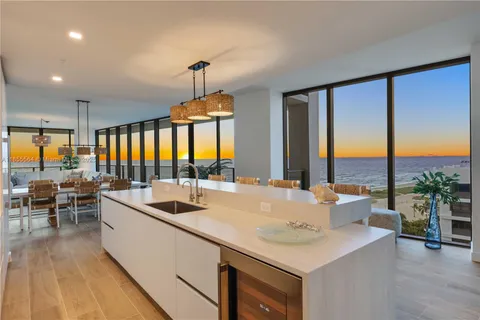 $4,598,000 | 900 North Ocean Boulevard, Unit 801, Pompano Beach, FL 33062