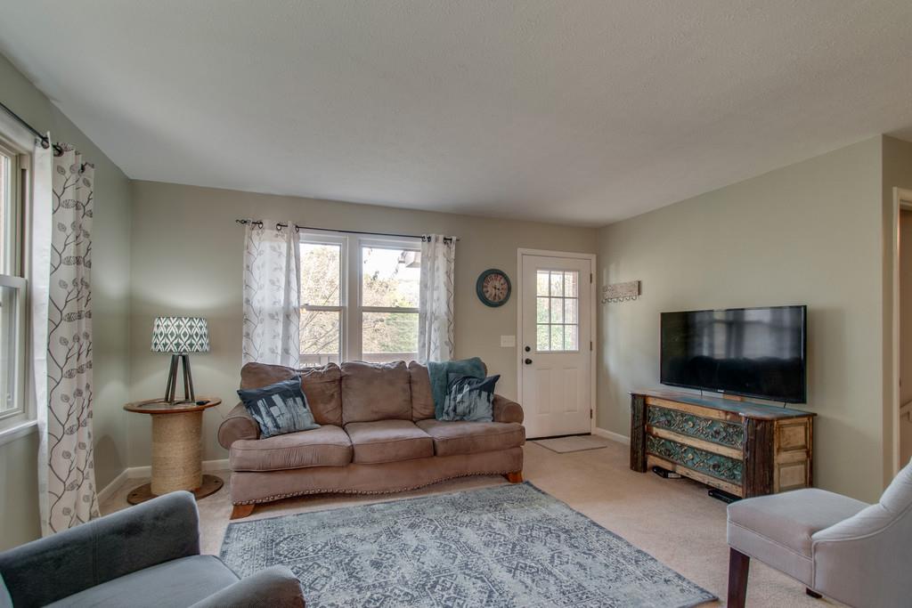 7302 Chester Road Fairview, TN 37062 - Photo 6 of 27 Gallery Image 6