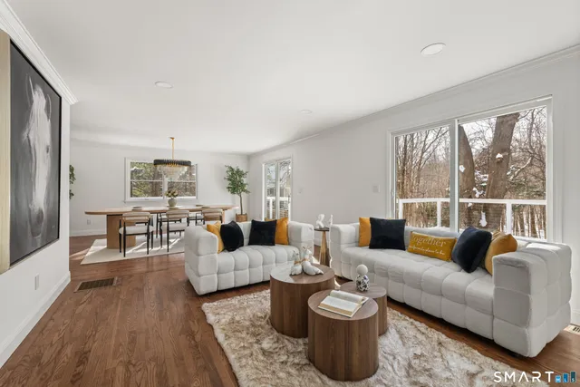 $1,695,000 | 913 Ridgefield Road, Wilton, CT 06897