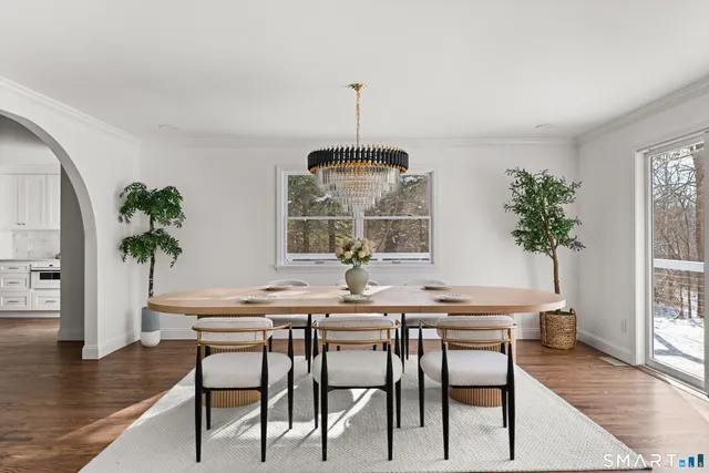 $1,695,000 | 913 Ridgefield Road, Wilton, CT 06897