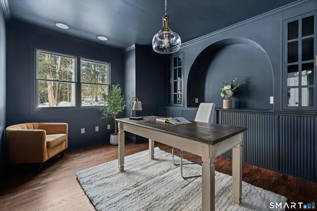 $1,695,000 | 913 Ridgefield Road, Wilton, CT 06897