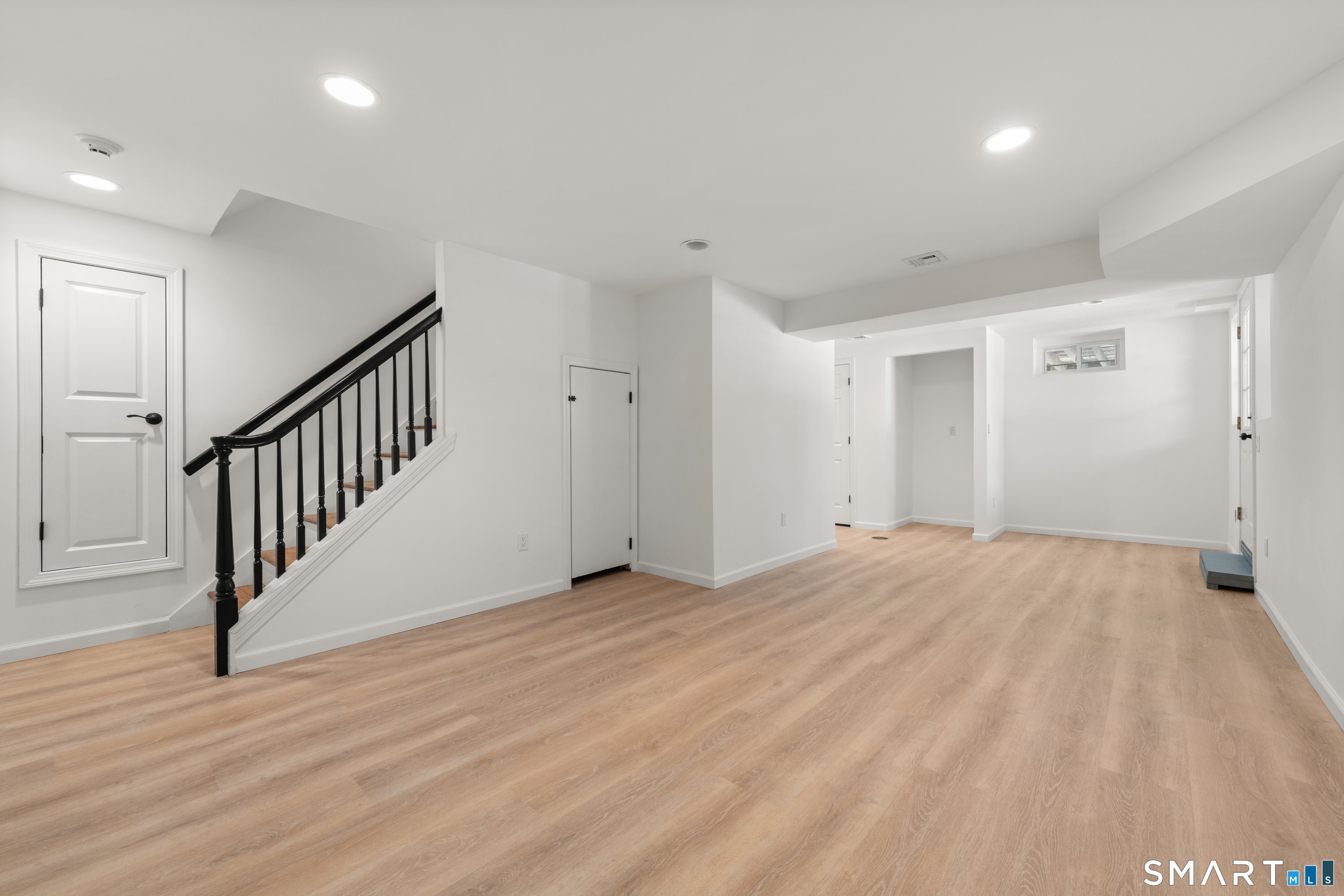 913 Ridgefield Road Wilton, CT 06897 - Photo 35 of 40 a view of empty room with wooden floor