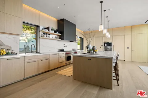 $30,000,000 | Undisclosed Address, Malibu, CA 90265