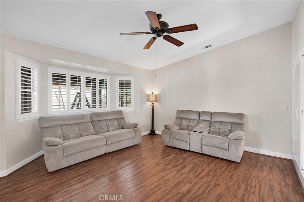 16258 Chiwi Road Apple Valley, CA 92307 - Photo 15 of 48