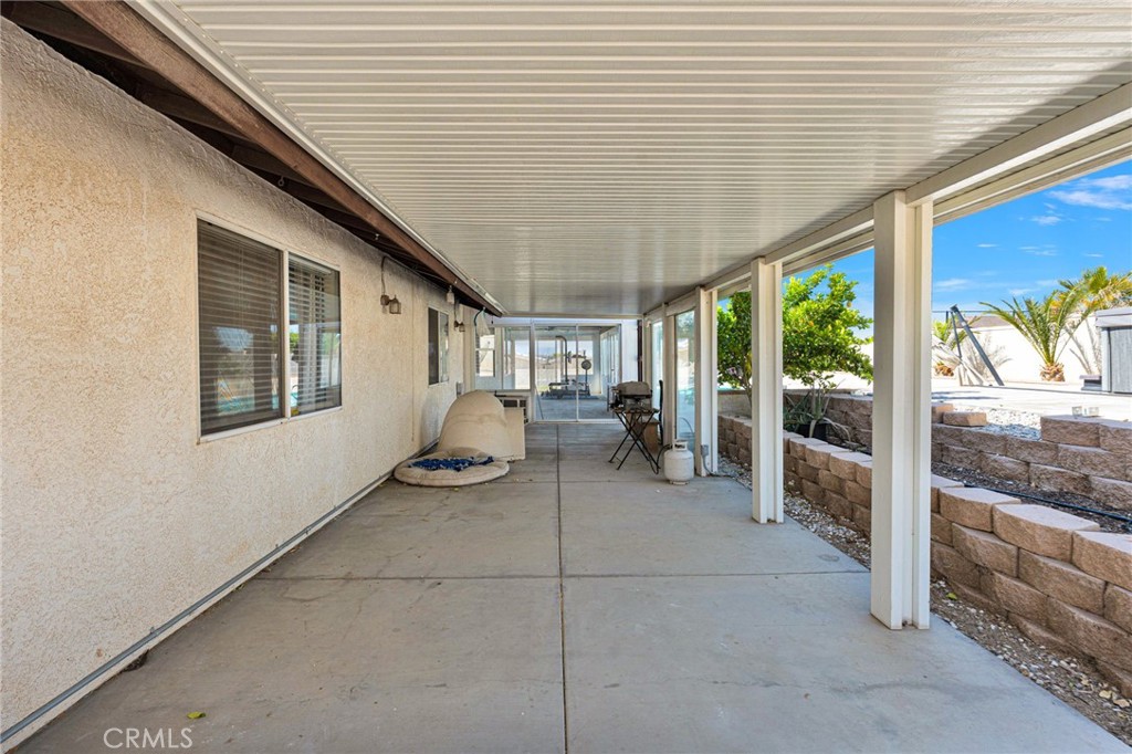 16258 Chiwi Road Apple Valley, CA 92307 - Photo 31 of 48