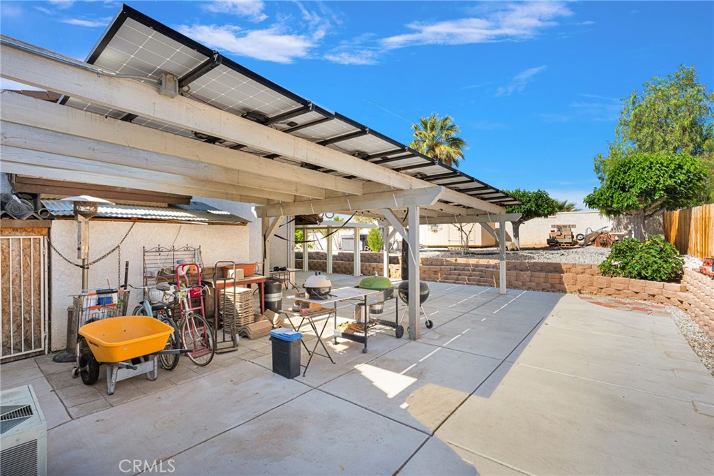 16258 Chiwi Road Apple Valley, CA 92307 - Photo 35 of 48