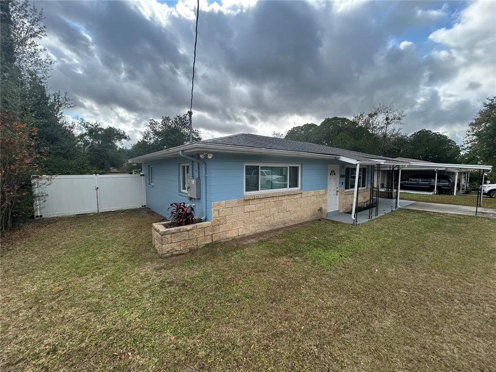21570 Southwest Raintree Street Dunnellon, FL 34431 - Photo 2 of 27