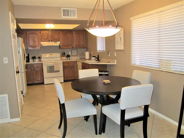 $3,500 | 4303 East Cactus Road, Unit 116, Phoenix, AZ 85032