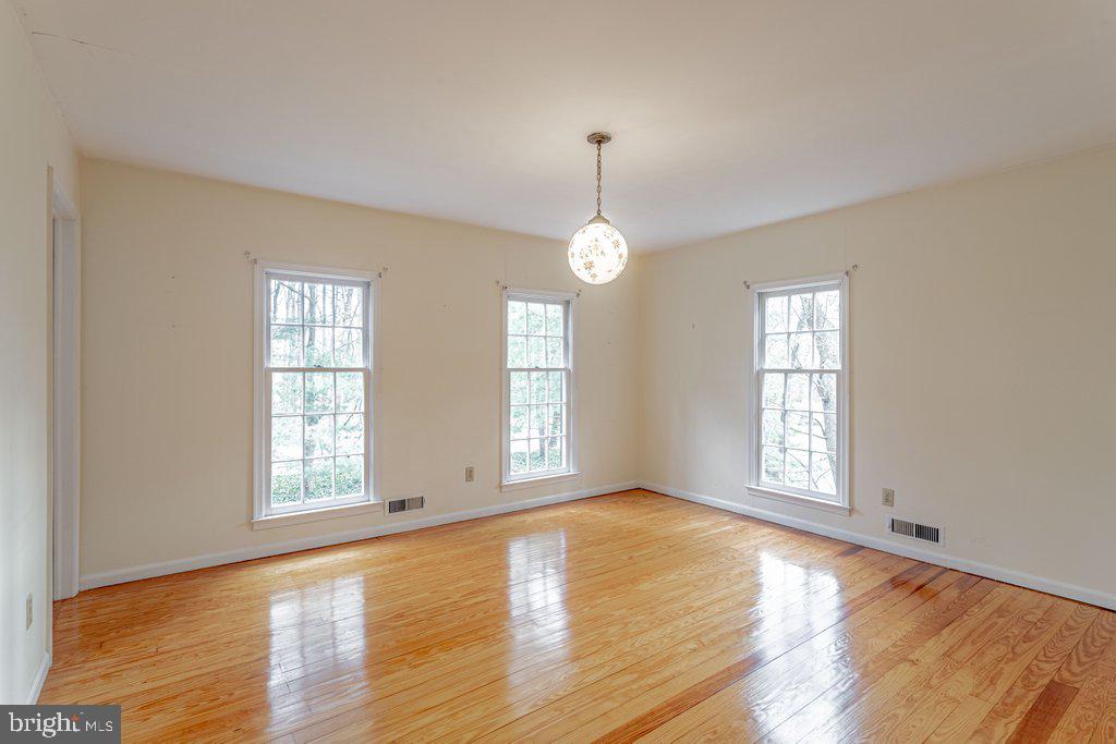 320 Westover Road Moorestown, NJ 08057 - Photo 21 of 34 Main Bedroom