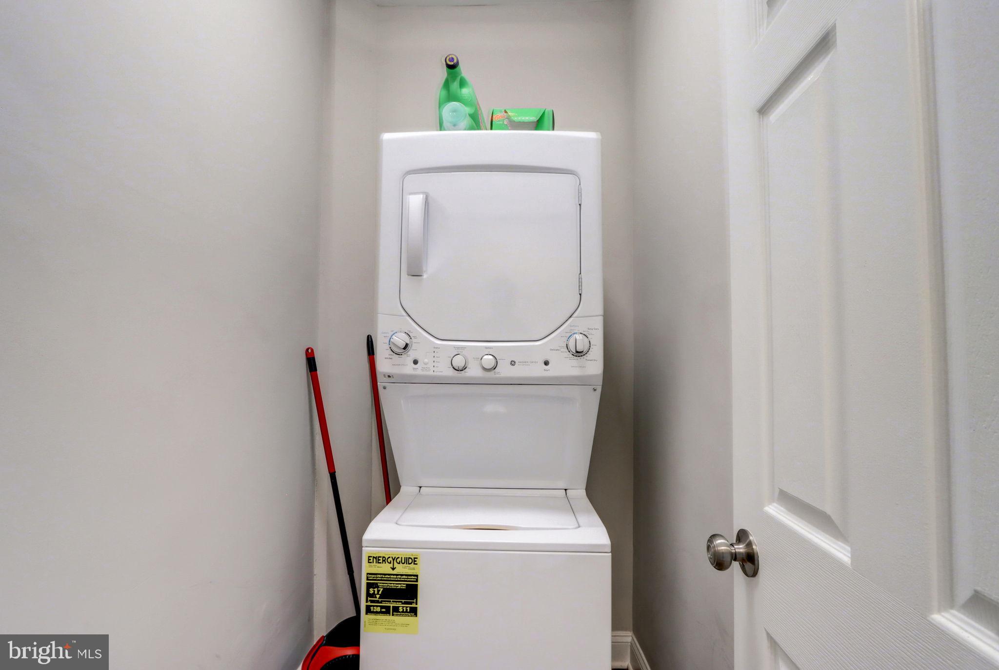 1628 North Calvert Street Baltimore, MD 21202 - Photo 20 of 63 a utility room with dryer and washer