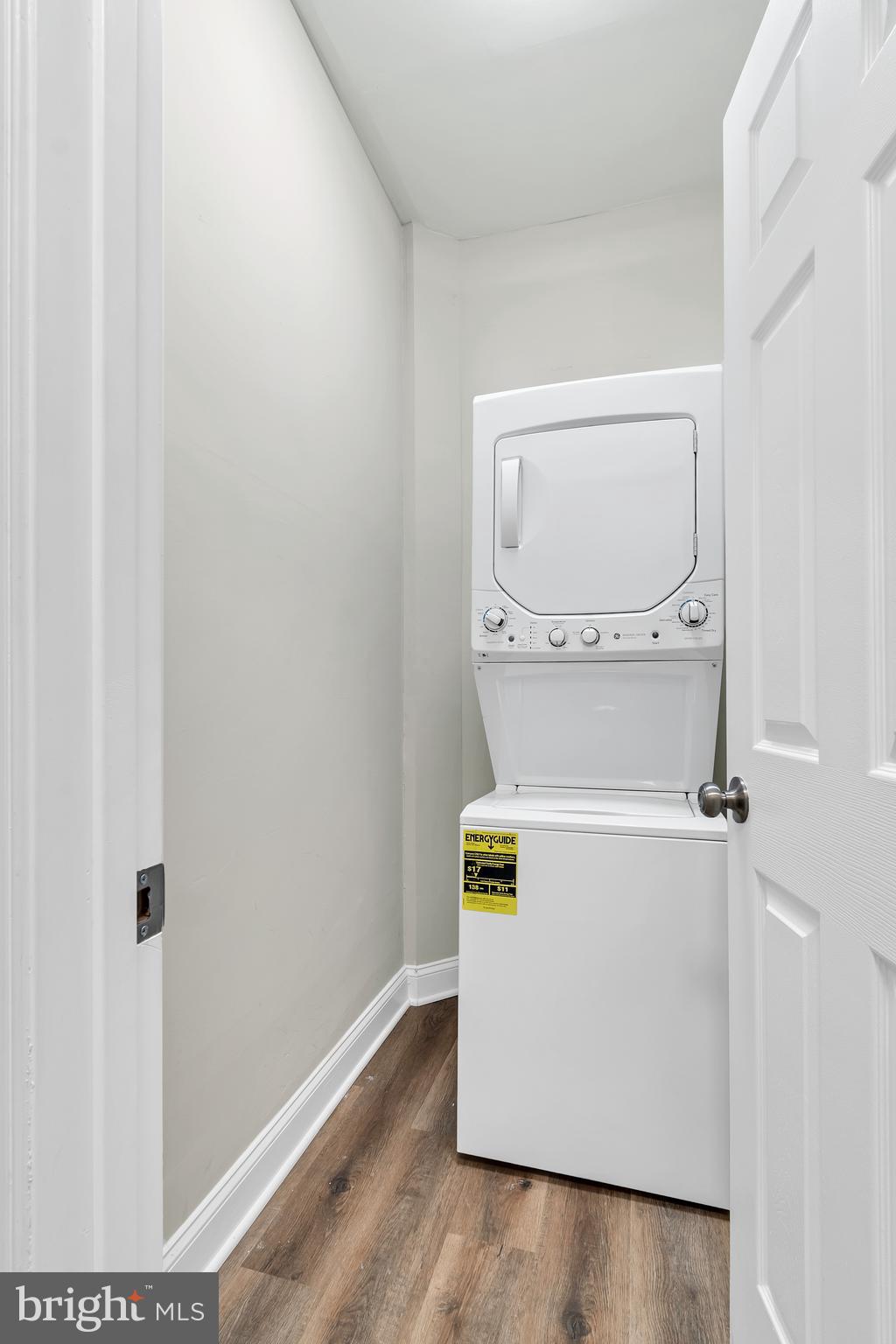 1628 North Calvert Street Baltimore, MD 21202 - Photo 30 of 63 a utility room with dryer and washer
