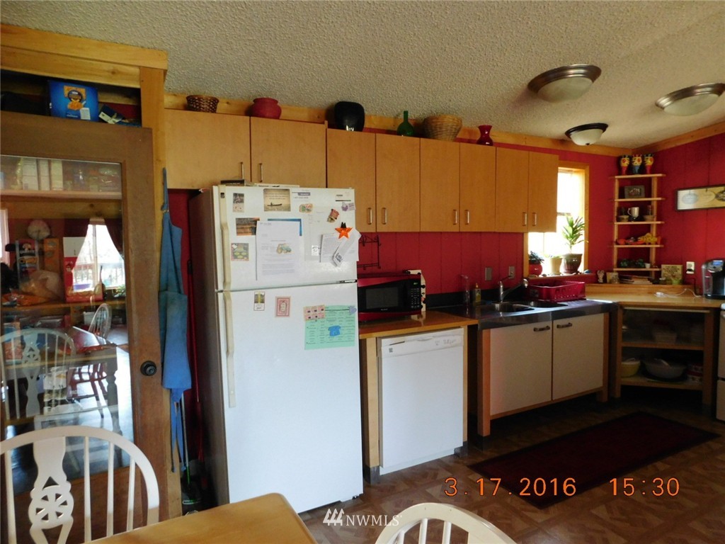 13020 Vail Road Southeast Yelm, WA 98597 - Photo 4 of 17 Gallery Image 4