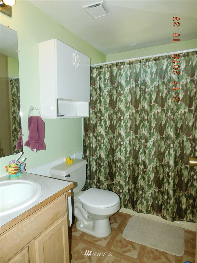 13020 Vail Road Southeast Yelm, WA 98597 - Photo 9 of 17 Gallery Image 9