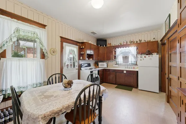 $134,000 | 504 Southeast 4th Avenue, Aledo, IL 61231