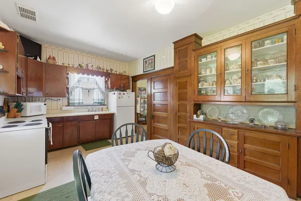 $134,000 | 504 Southeast 4th Avenue, Aledo, IL 61231