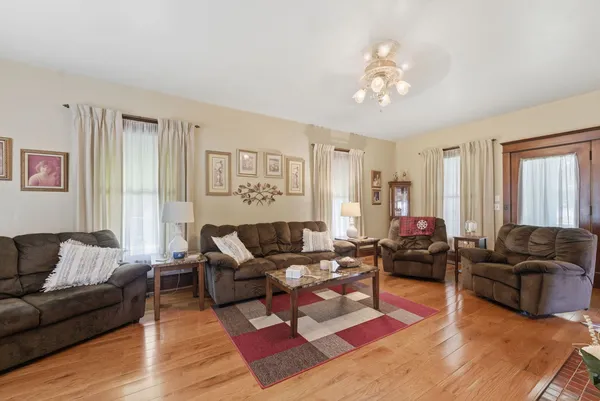 $134,000 | 504 Southeast 4th Avenue, Aledo, IL 61231
