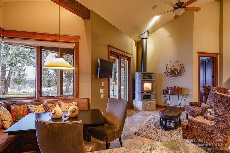 18296 Plainview Road Bend, OR 97703 - Photo 9 of 25 Additional Photo