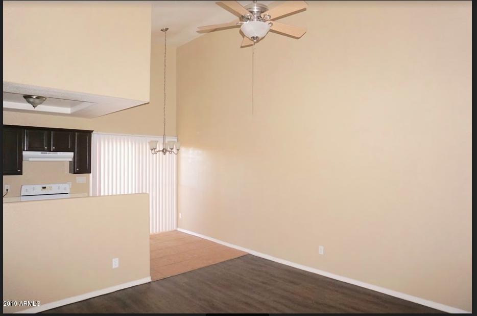 2121 West Royal Palm Road, Unit 1046 Phoenix, AZ 85021 - Photo 4 of 13 Screen Shot 2019-12-04 at 6.23.18 PM