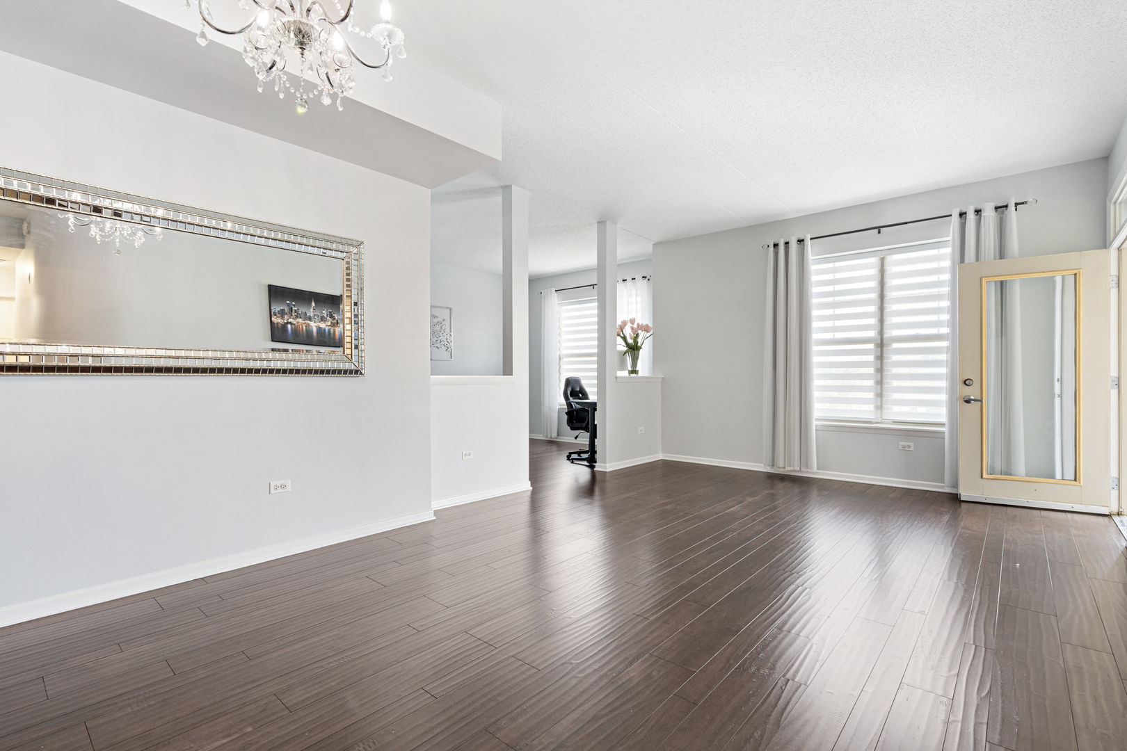 720 Prestwick Lane, Unit 404 Wheeling, IL 60090 - Photo 7 of 25