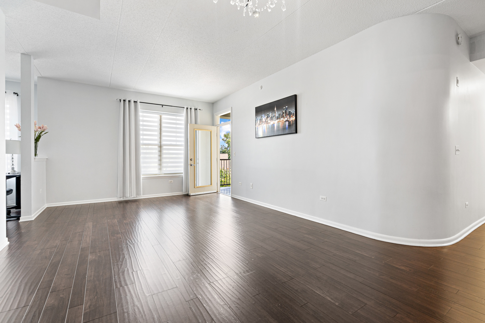 720 Prestwick Lane, Unit 404 Wheeling, IL 60090 - Photo 8 of 25